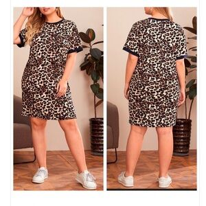 NEW•1X-2X•CREME DE LA CREME ANIMAL PRINT LOUNGE DRESS•NWT